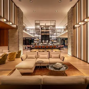 Отель Marriott West