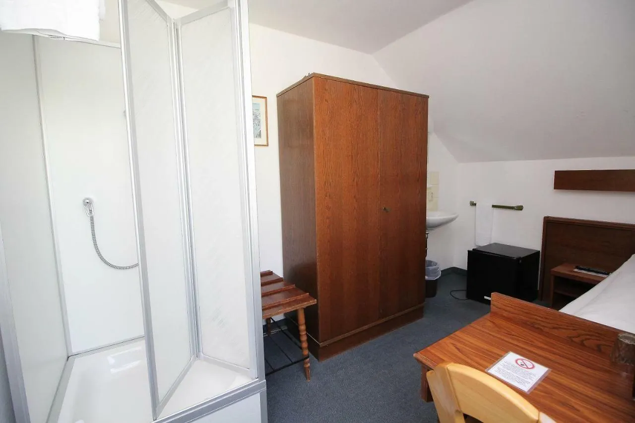***  Hotel Pension Koeberl Munich Germany
