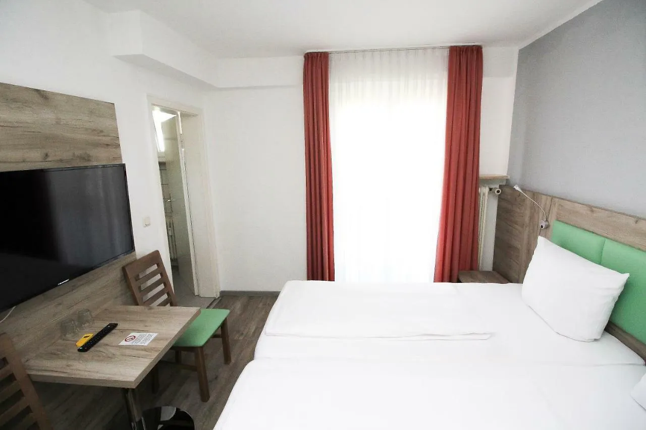 Hotel Pension Koeberl Munich