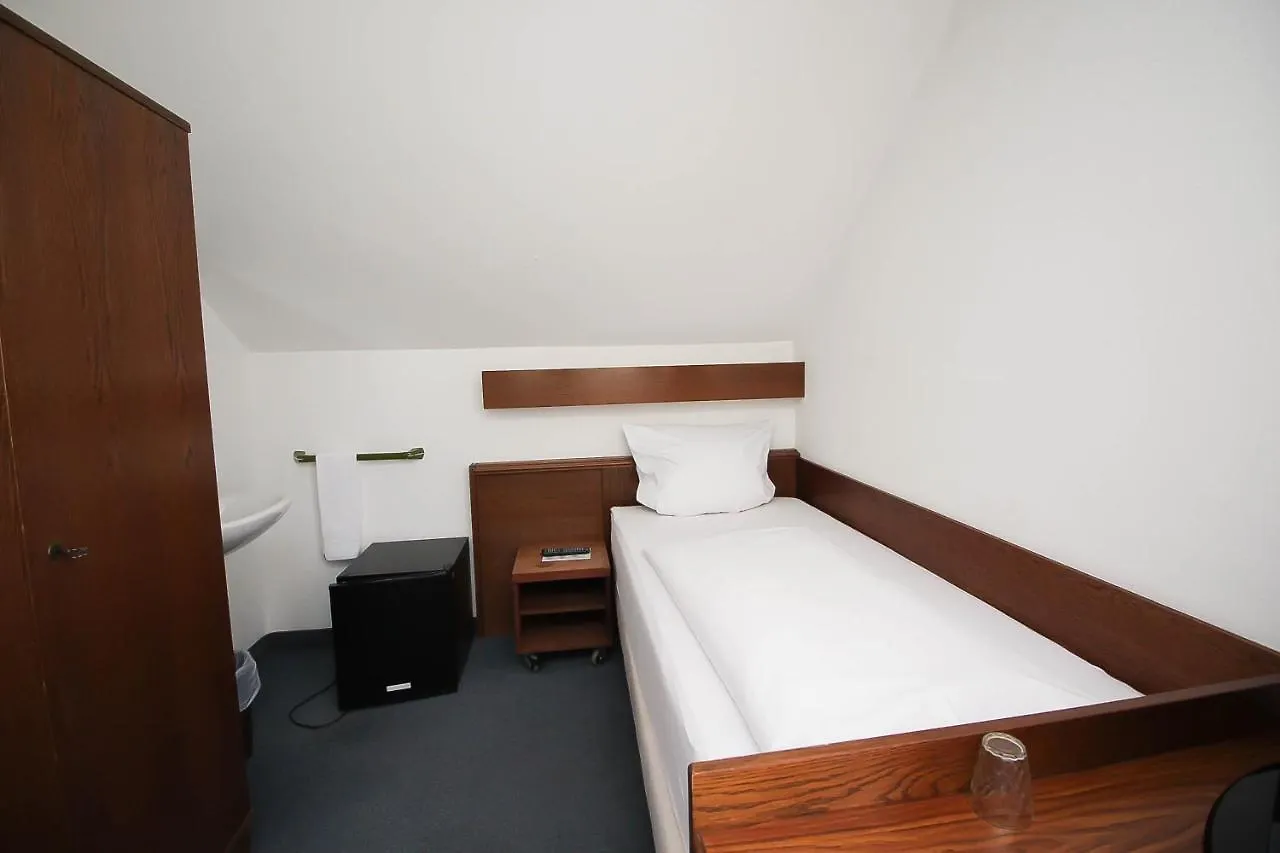 Hotel Pension Koeberl Munich